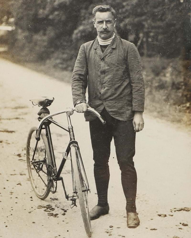 Early Cycling Collection Set to Pedal Away in Auction